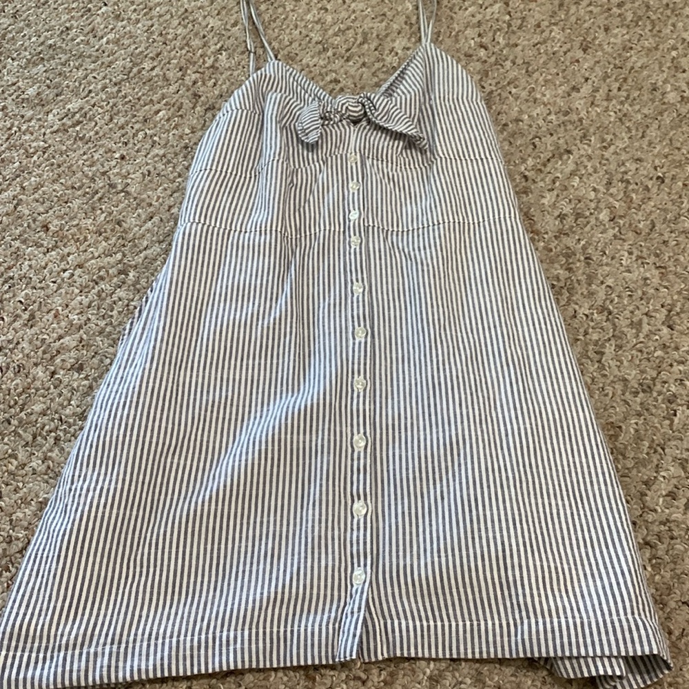 Women’s dress